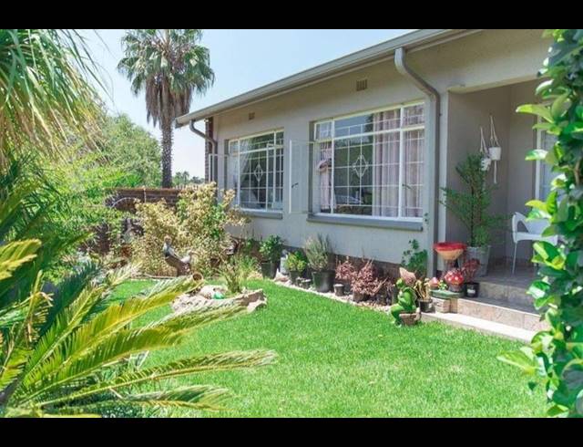 3 BEDROOM TOWNHOUSE FOR SALE IN BEDFORD GARDENS